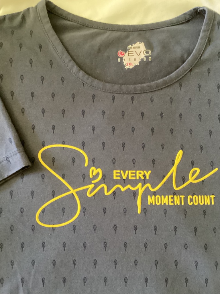Ladies “Every Single Moment Counts” Gray With Yellow Letters S/S Size 2xl — image 4 of 8